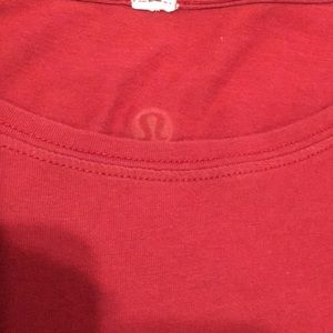 Lululemon shirttail t- shirt